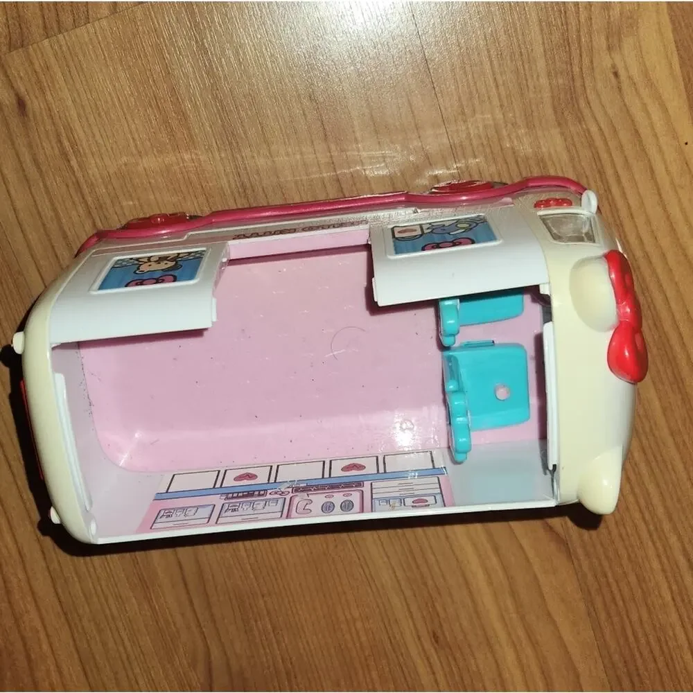 Hello Kitty Play Truck Fair Condition